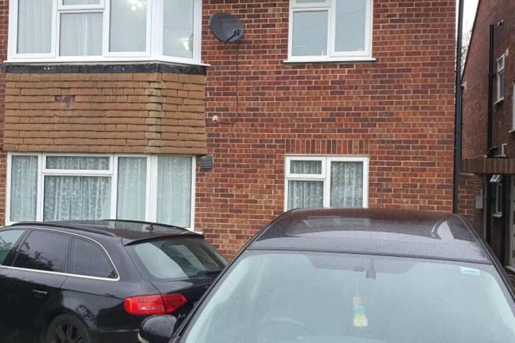 Exquisite&Modern 2 bed Maisonette Harmondsworth Exterior foto